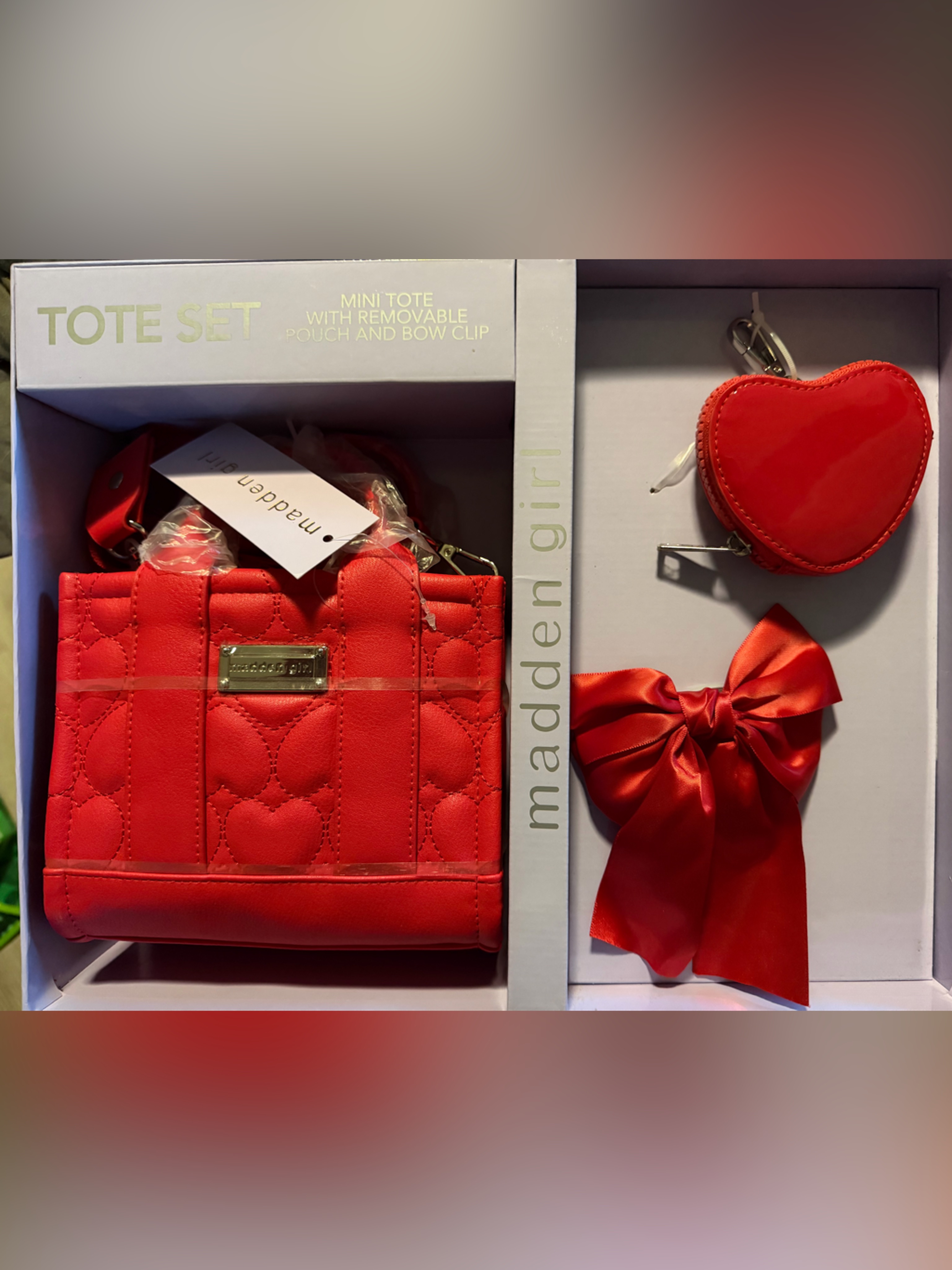 Nwt “Madden Girl” Quilted Tote W/Pouch, Bow Bag/Hair Clip Set In Silver Gift Box